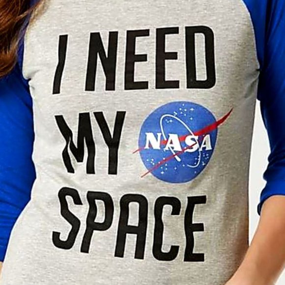 NASA Logo I Need My Space Raglan Official Tee M NWT - Picture 2 of 2